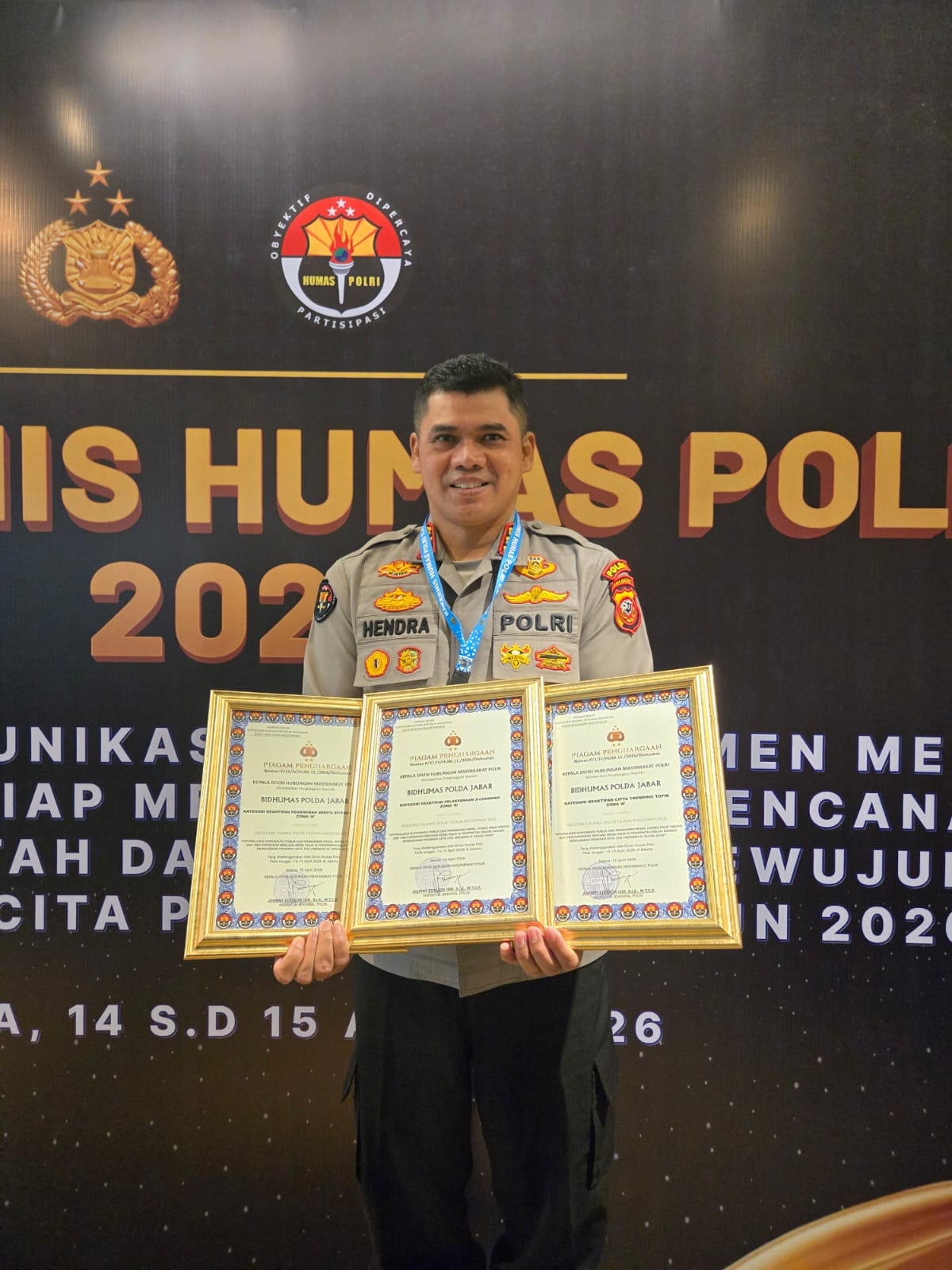 Kabid Humas Polda Jawa Barat Raih Tiga Penghargaan di Rakernis Humas Polri 2026